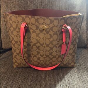 COACH MOLLIE TOTE IN SIGNATURE CANVAS